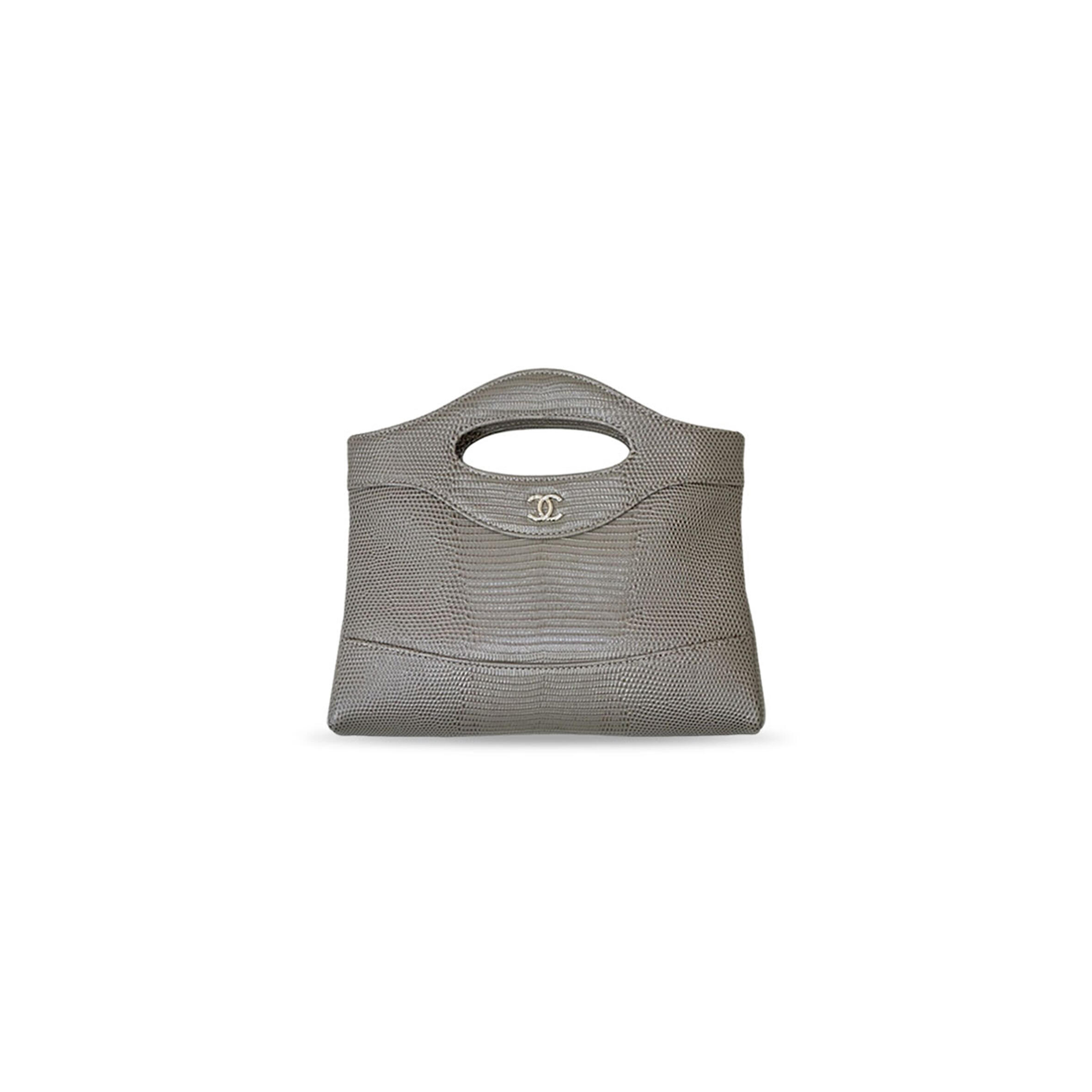 CHANEL CLUTCH WITH CHAIN AP3656 (20.5*17*3.5cm)